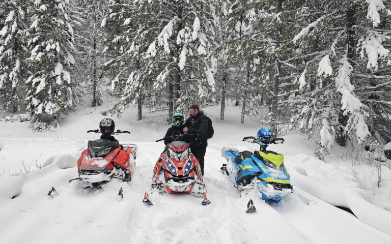 Snowmobiles 1 1920x1200 1 768x480